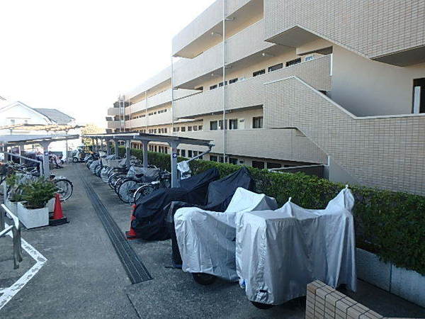 ライオンズマンション座間