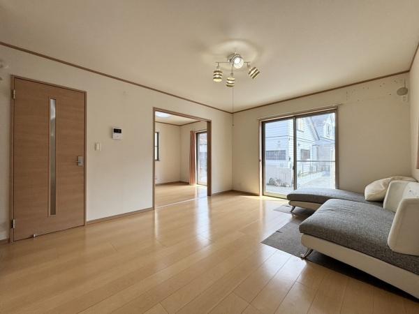 座間市入谷東４丁目の中古一戸建