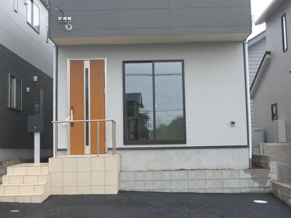 綾瀬市小園南２丁目の新築一戸建