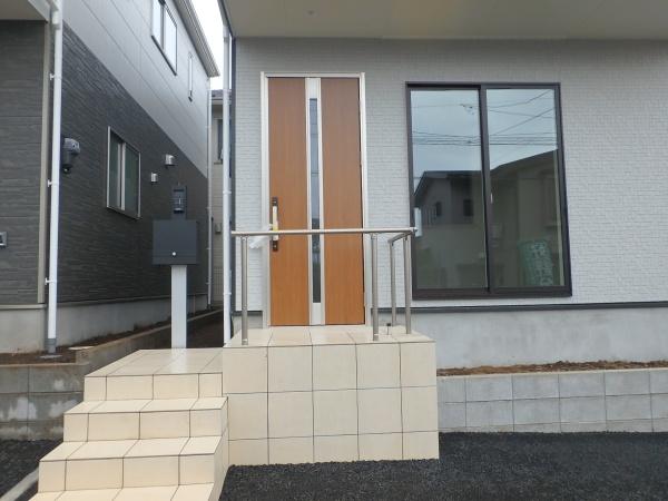 綾瀬市小園南２丁目の新築一戸建