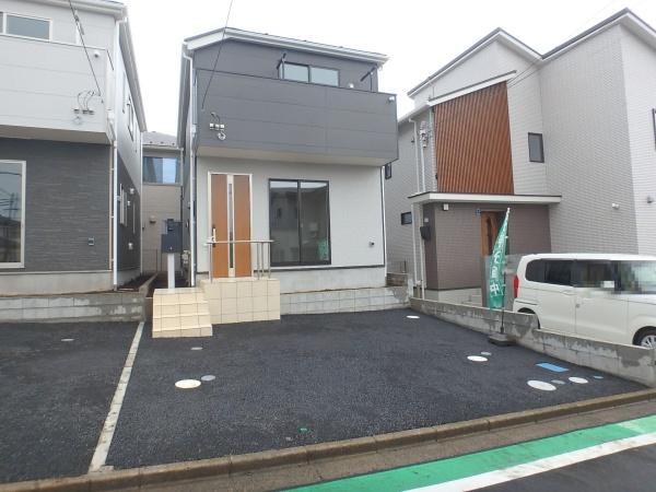 綾瀬市小園南２丁目の新築一戸建