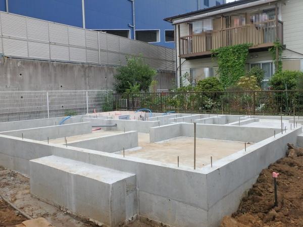 綾瀬市寺尾釜田２丁目の新築一戸建