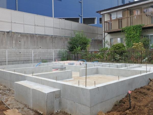 綾瀬市寺尾釜田２丁目の新築一戸建