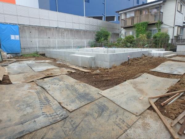 綾瀬市寺尾釜田２丁目の新築一戸建