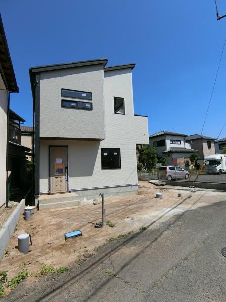 厚木市妻田東１丁目の新築一戸建