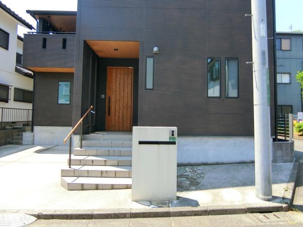 座間市入谷東３丁目の中古一戸建て