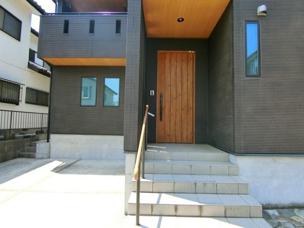 座間市入谷東３丁目の中古一戸建て