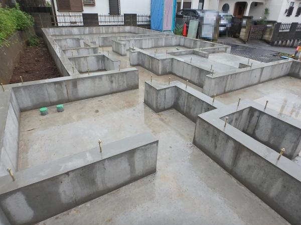 綾瀬市寺尾西３丁目の新築一戸建