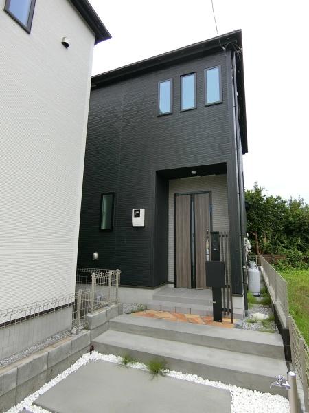 厚木市戸室４丁目の新築一戸建