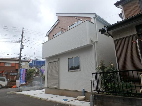 綾瀬市寺尾釜田３丁目の新築一戸建