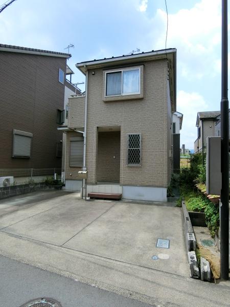厚木市妻田南２丁目の中古一戸建て