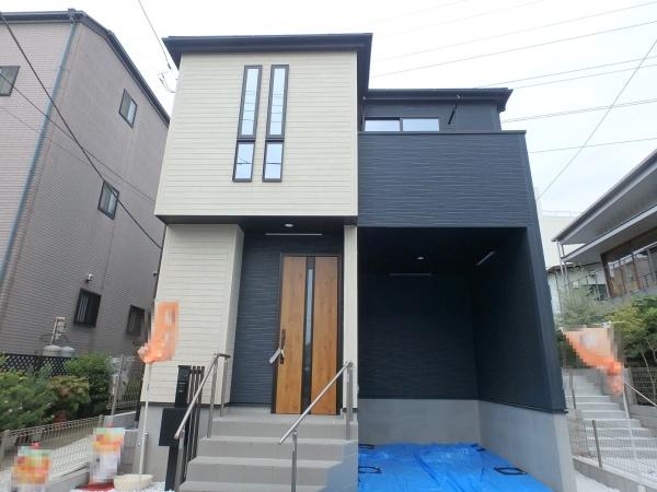 綾瀬市大上１丁目の新築一戸建