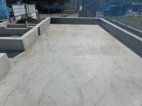 綾瀬市寺尾本町３丁目の新築一戸建