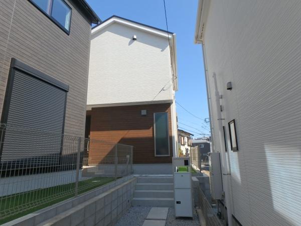 綾瀬市寺尾本町３丁目の新築一戸建