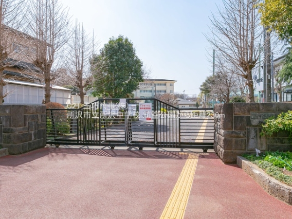 所沢市泉町の新築一戸建(所沢市立所沢中学校)