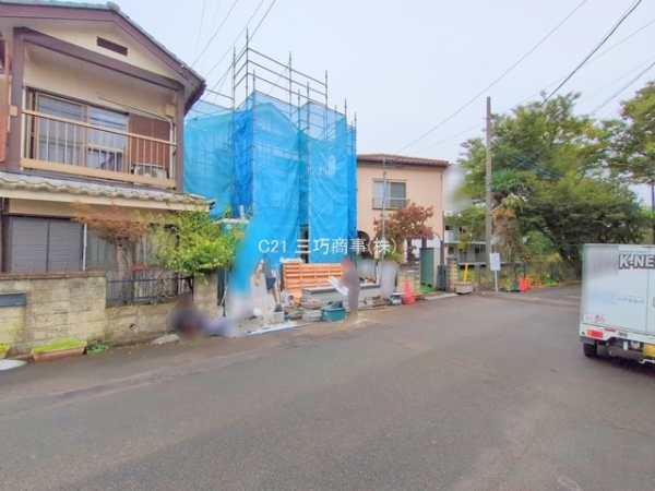 所沢市北原町の新築一戸建(前面道路含む現地写真)
