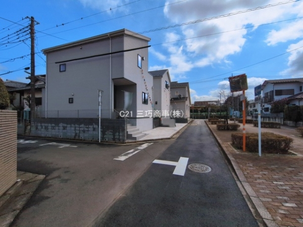 所沢市中新井４丁目の新築一戸建