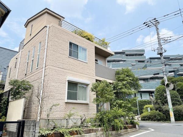 世田谷区岡本３丁目の中古一戸建