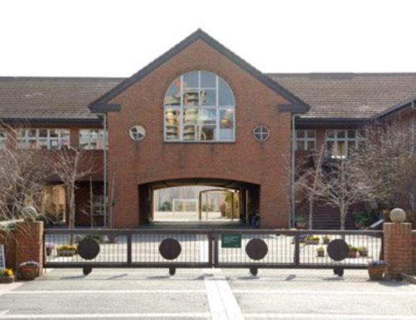 ファインストーリア　スカイツインズ　ベルタワー(稲城市立若葉台小学校)