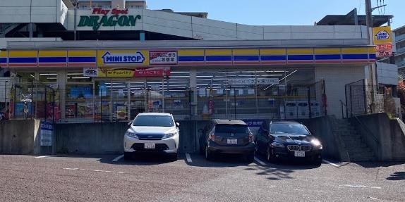 グレーシアガーデンたまプラーザ(ミニストップ川崎ドラゴン店)
