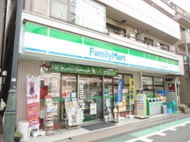 ステージファースト三宿(ファミリーマート池尻大橋店)