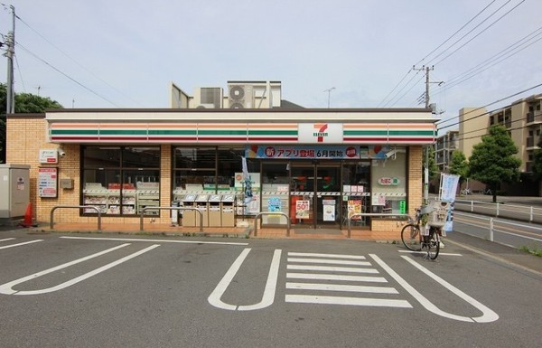 ダイアパレス登戸(セブンイレブン狛江猪方3丁目店)