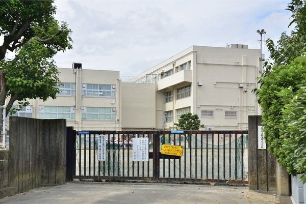 ダイアパレス登戸(狛江市立狛江第六小学校)