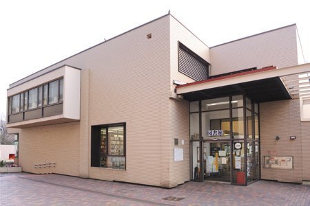 マンションVIP目黒(目黒区立目黒区民センター図書館)