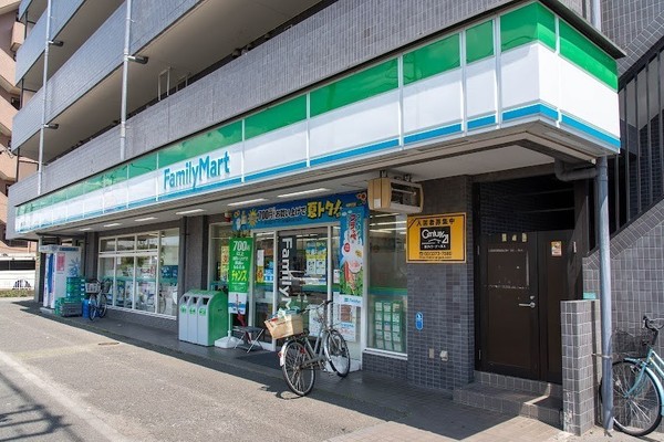 狛江ハイタウン1号棟(ファミリーマート東野川二丁目店)