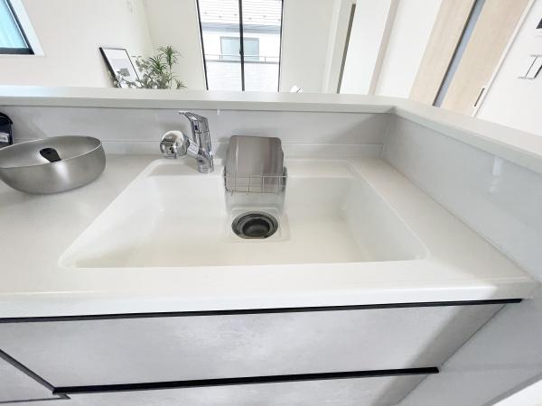 狛江市中和泉４丁目の新築一戸建
