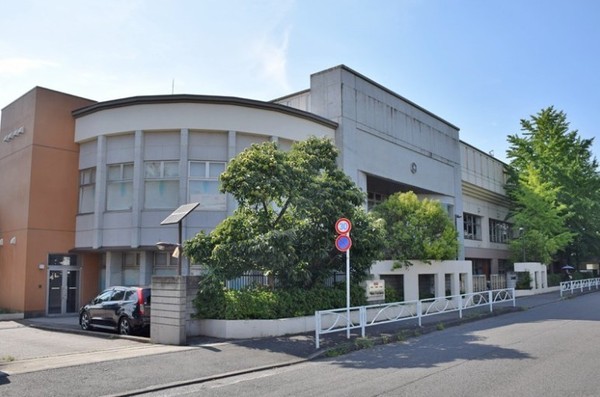 ボン・ファミリエ宮崎台(川崎市立宮崎中学校)