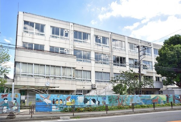 ユニライフ宮崎台(川崎市立宮崎小学校)
