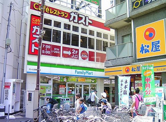 クレストフォルム登戸(ファミリーマート向ヶ丘遊園駅前店)