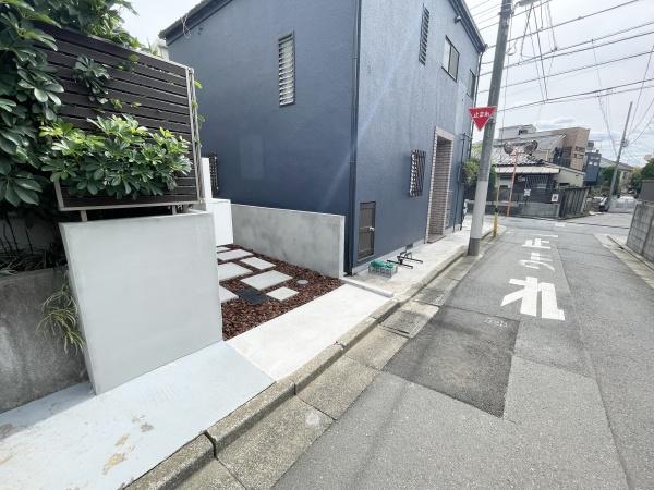 世田谷区経堂３丁目の新築一戸建
