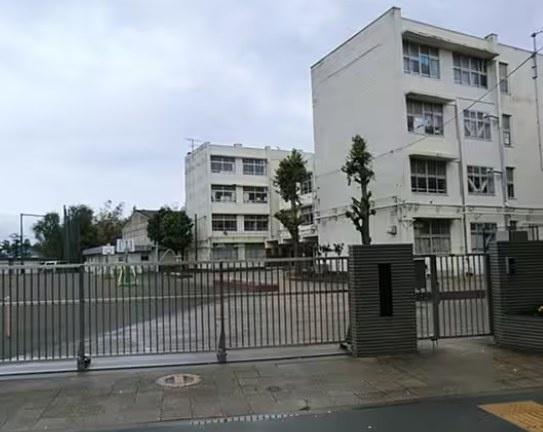 横浜市都筑区早渕１丁目の土地(横浜市立勝田小学校)