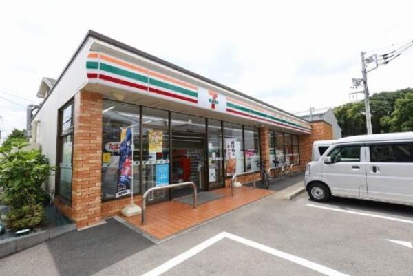 センチュリー千歳烏山レジデンス(セブンイレブン世田谷給田3丁目店)
