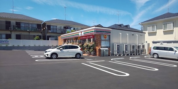 ヒルズ市が尾ブライトステージ(セブンイレブン横浜荏田北3丁目店)