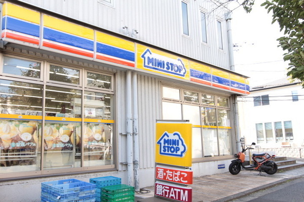 ドレッセWISEたまプラーザB棟(ミニストップたまプラーザ店)