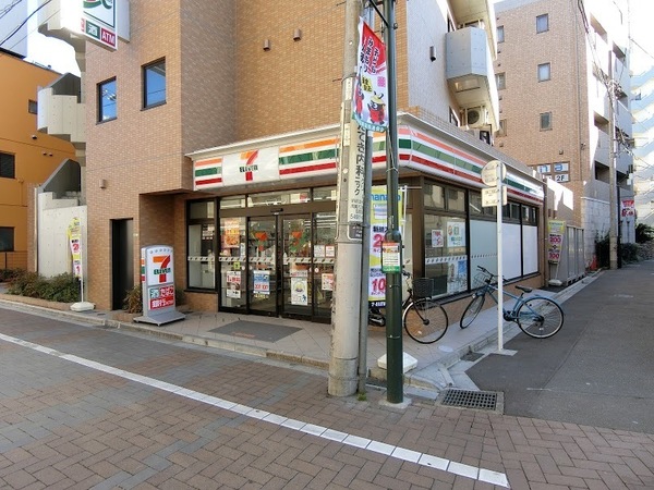 クレッセント用賀(セブンイレブン世田谷用賀駅東店)