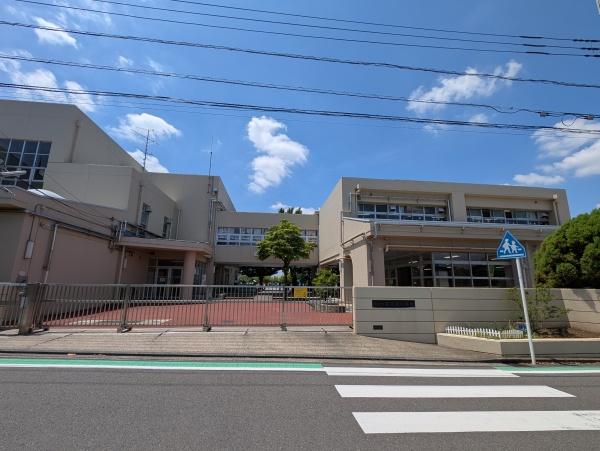 横浜市青葉区荏子田2丁目の中古一戸建て(横浜市立荏子田小学校)