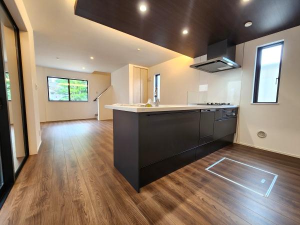 【閑静な住宅地】カースペース2台分｜荏田西新築分譲住宅