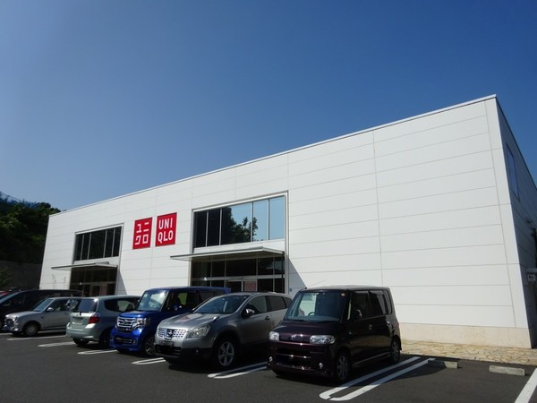 カースペース2台 梶ケ谷新築戸建 9号棟(ユニクロ川崎市民プラザ通り店)
