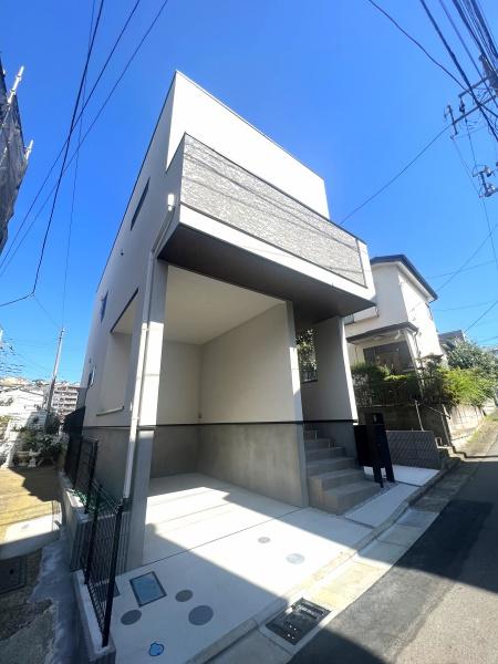 川崎市多摩区東三田３丁目の新築一戸建