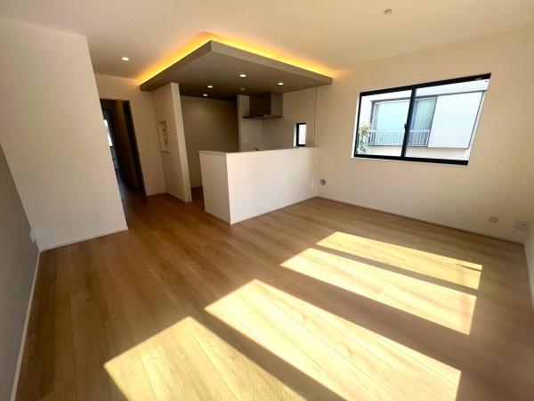 川崎市多摩区東三田３丁目の新築一戸建