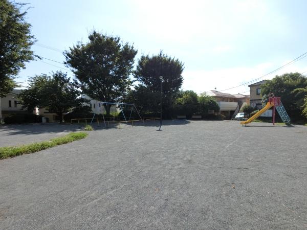 横浜市港北区日吉2丁目の土地(日吉公園)