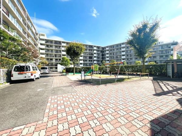 シティ194横浜・鴨居(庭)