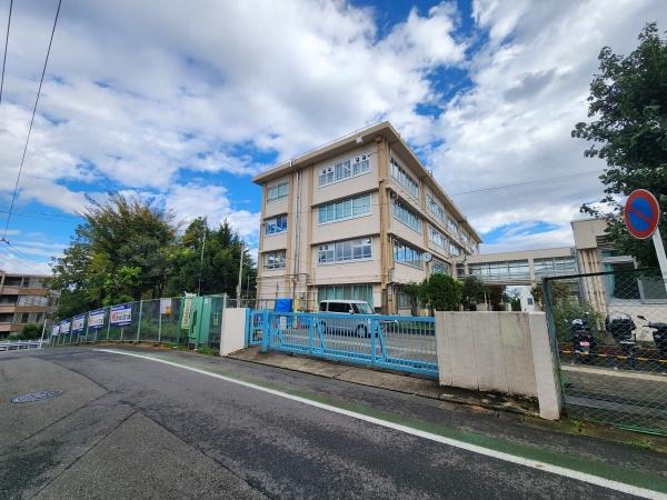 川崎市宮前区菅生２丁目の土地(川崎市立菅生中学校)