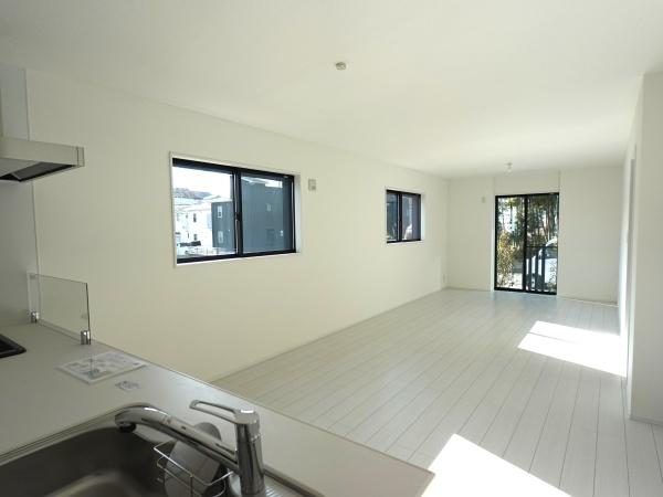 川崎市宮前区東有馬2丁目新築戸建3号棟