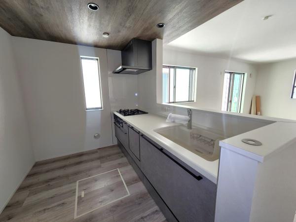 ラグラス初山新築分譲住宅7号棟