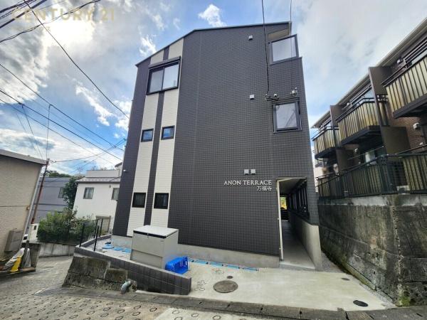 新築1棟売アパート　ＡＮＯＮＴＥＲＲＡＣＥ万福寺